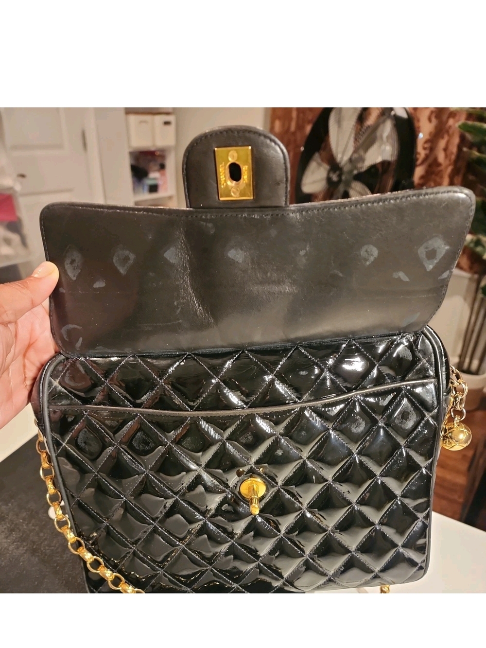 Authentic Vintage Chanel Black Quilted Patent Leather Bag - Picture 15 of 16